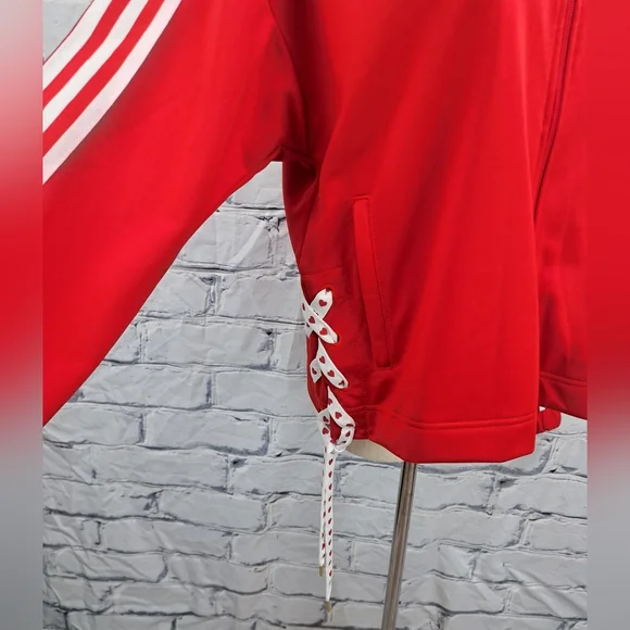 NWOT adidas Womens Track Jacket Valentine's Edition Hearts Red White size Medium - Picture 4 of 16